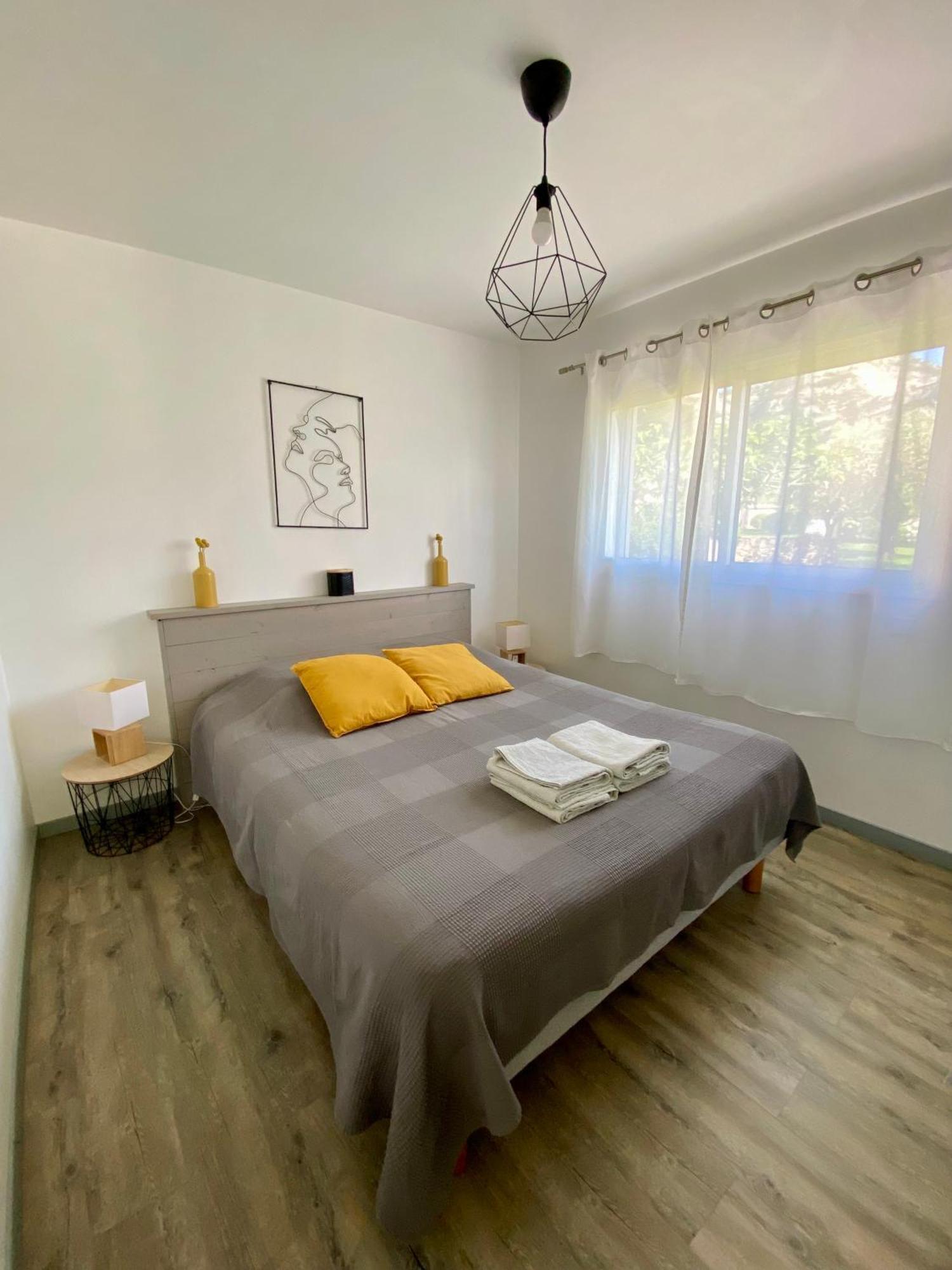 La Petite Maison Robion en Luberon Quarto foto