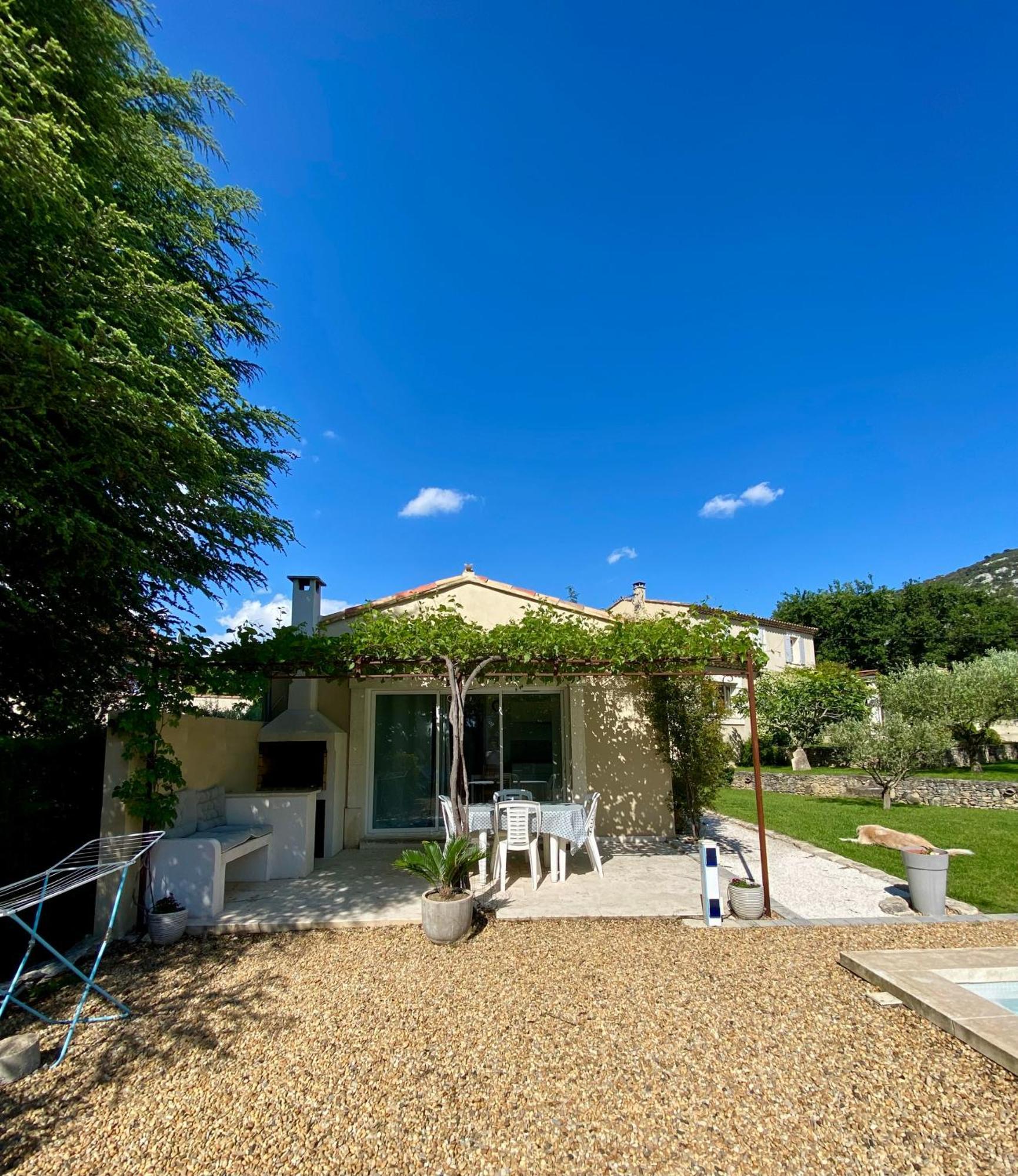 La Petite Maison Robion en Luberon Quarto foto